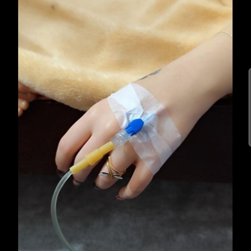 خدمات پرستاری در منزل توسط پرستار خانوم
